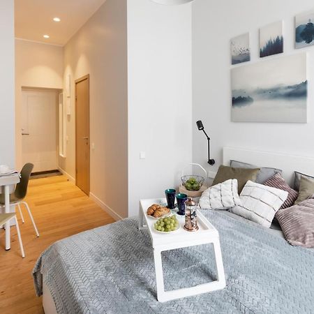 Modern Design Studio Apartment In Riga Center 외부 사진