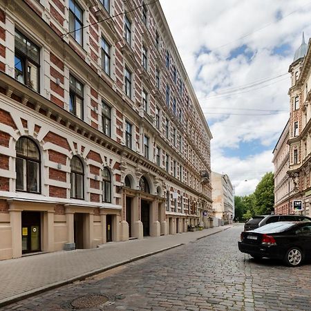 Modern Design Studio Apartment In Riga Center 외부 사진
